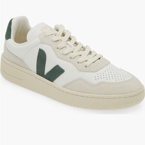 VEJA V-90 Leather Sneakers White / Cypress Green Unisex Women’s Size 10 NEW